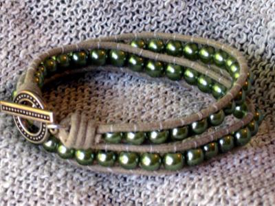 Green Glass Pearl Wrap Bracelet