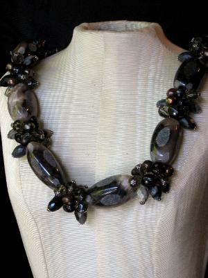Etched Agate Clusters Necklace