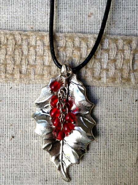 Silver Holly Pendant