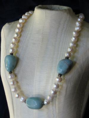 Pearl Necklace with Amazonite Chunks