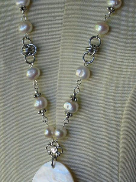 Pearl and Chainmaille Necklace 